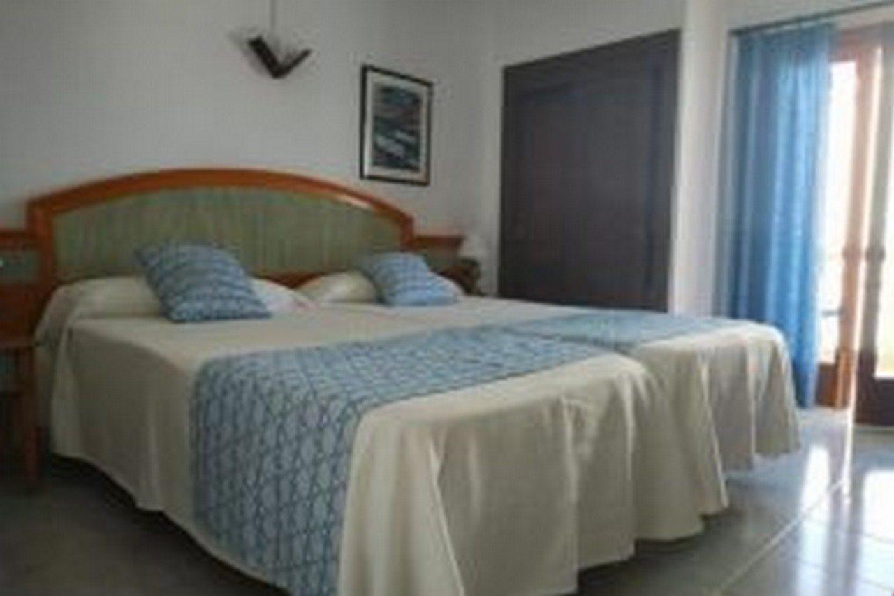 Hotel Martorell By Mhr Colonia de Sant Jordi Exterior photo